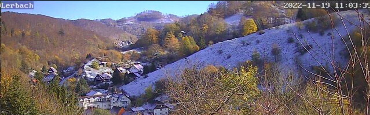 Erster Schnee bei -2 Grad, 11. 2022 - (c) webcam
